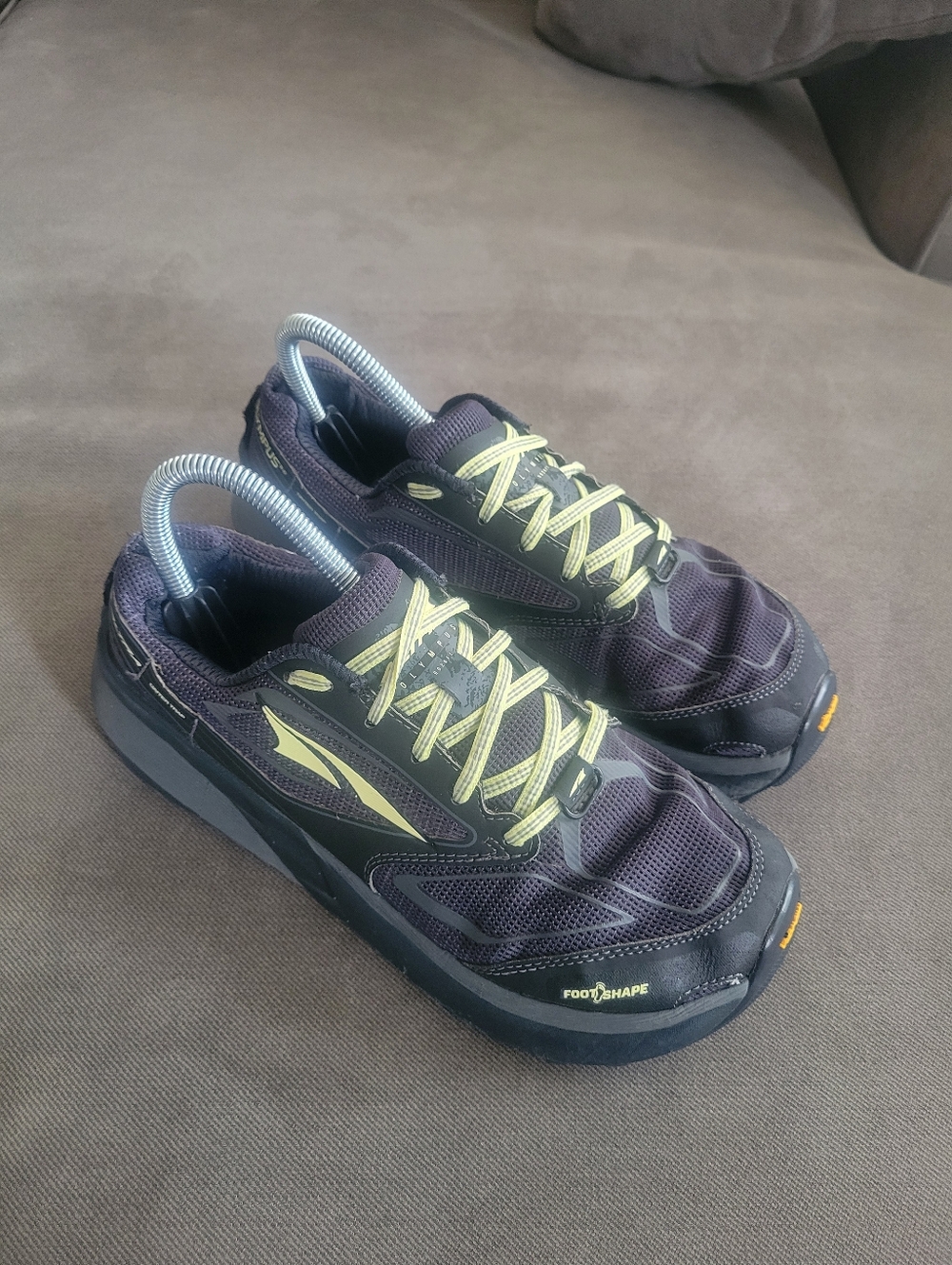 Altra Olympus 3.0 Women's Size 8 Trail Running Shoes Black Foot Shape